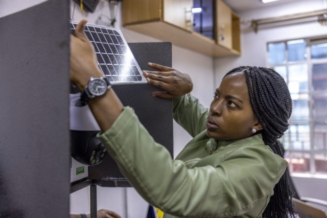 Kenyan Engineer Esther Kimani Wins Africa Prize for Engineering Innovation